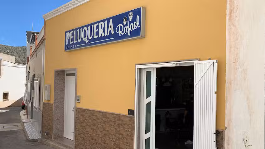 J Rafael Peluqueros