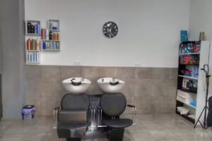J.S Peluqueros unisex