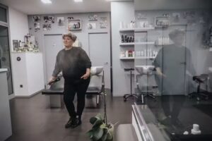 JANINA PERRUQUERIA-BARBERIA