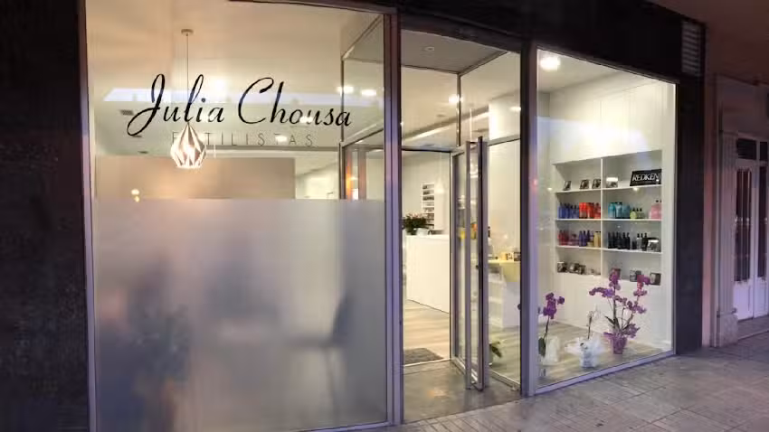 Julia Chousa Estilistas