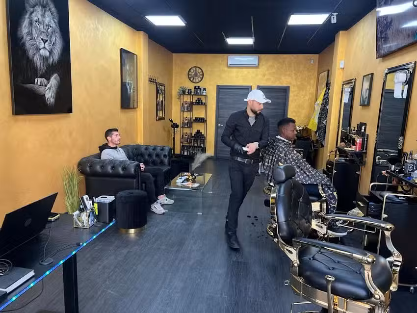 KINGS BARBERSHOP
