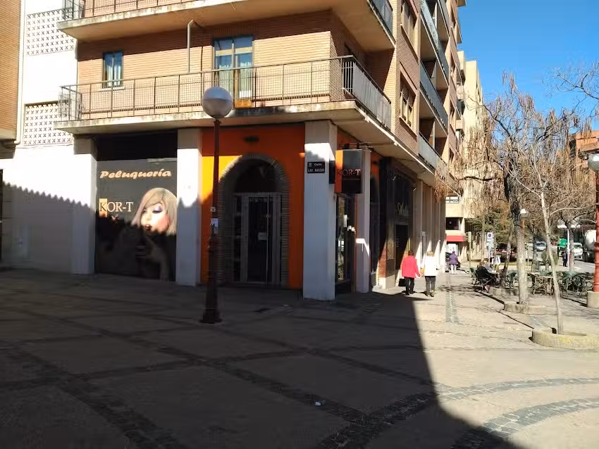 Kor T Peluqueros