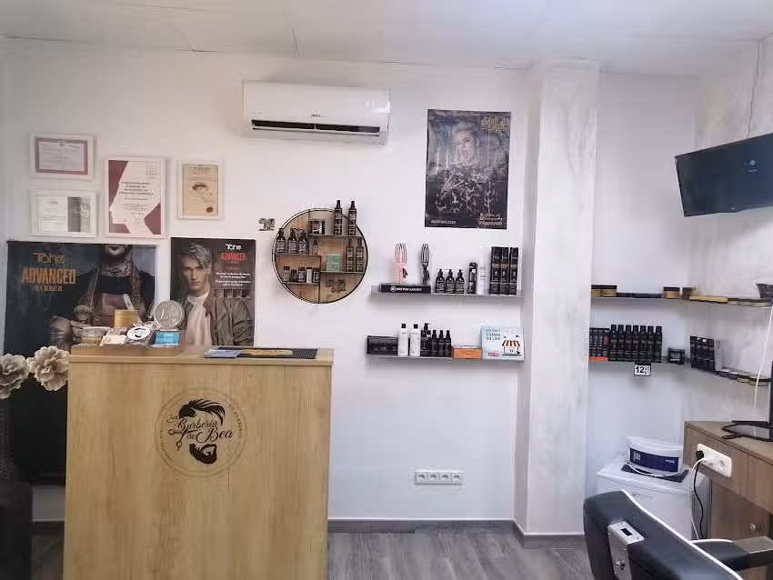 La Barberia De Bea Peluquer&iacute;a Masculina