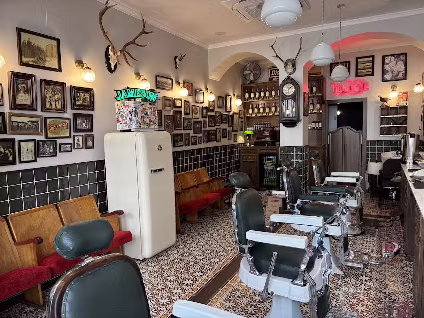 La barber&iacute;a del t&iacute;o Jorge &laquo;el Tubo&raquo;