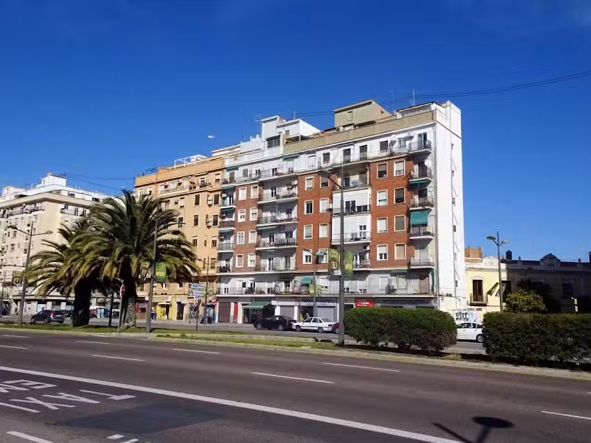 LA IDEAL