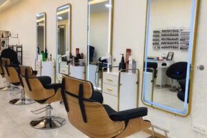 La Moda peluqueria y uñas
