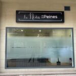 La Niña De Los Peines