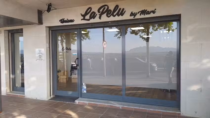 La Pelu by Mari