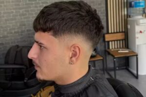 LA WARNER BARBER SHOP