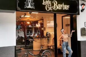 Lady Cut Barber