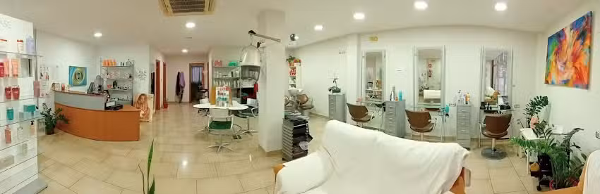 Lali S Peluquer&iacute;a Y Estetica Centro De Belleza