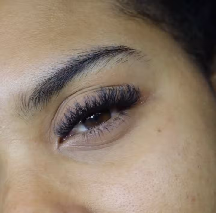 Larissa Serafim Peluquer&iacute;a y Est&eacute;tica