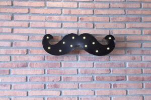 Le Moustache Barberos