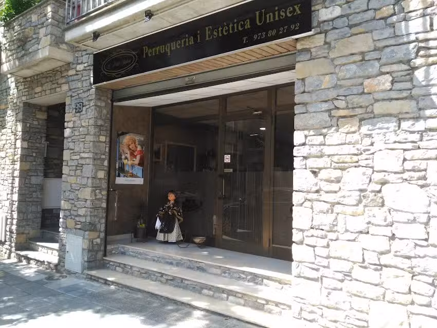 Le Petit Salon