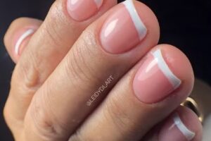 Leidydi Mundo Uñas