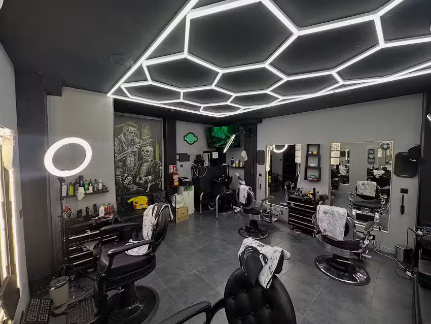 Lenis Barber Shop