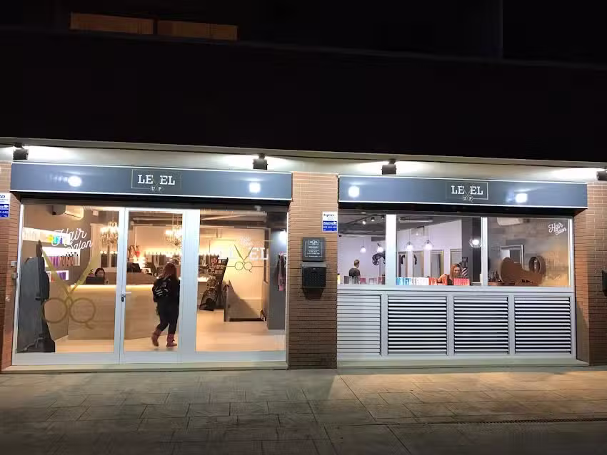Level Up Hair salón