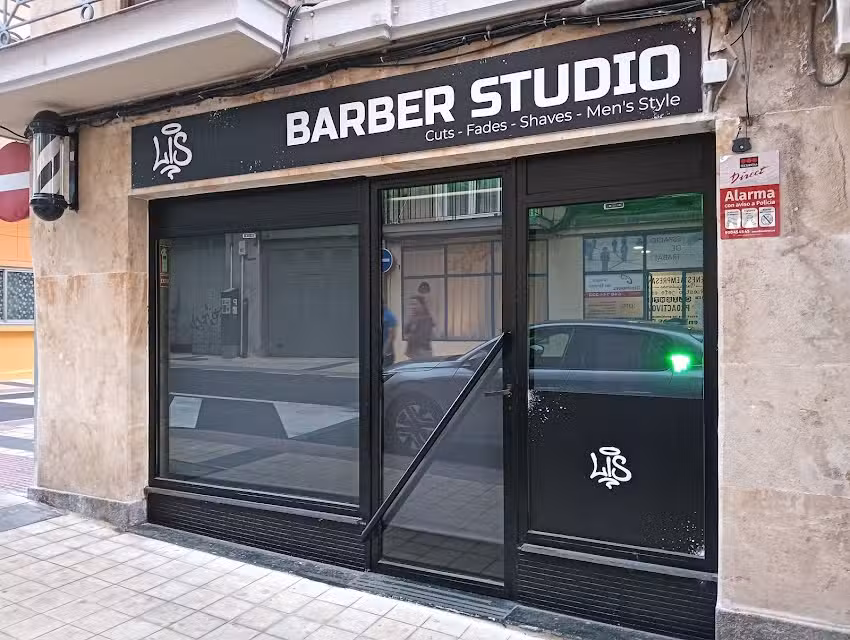 LIS Barber Studio