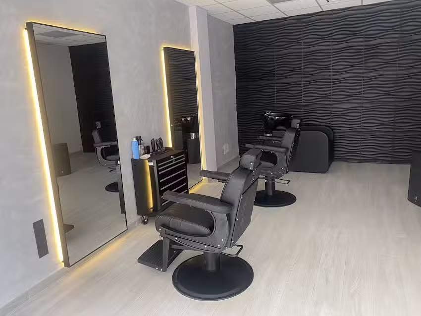 Lom’s Barber