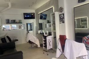Los Fernandez Barbershop