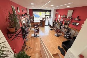 Los Tonsores Barbería