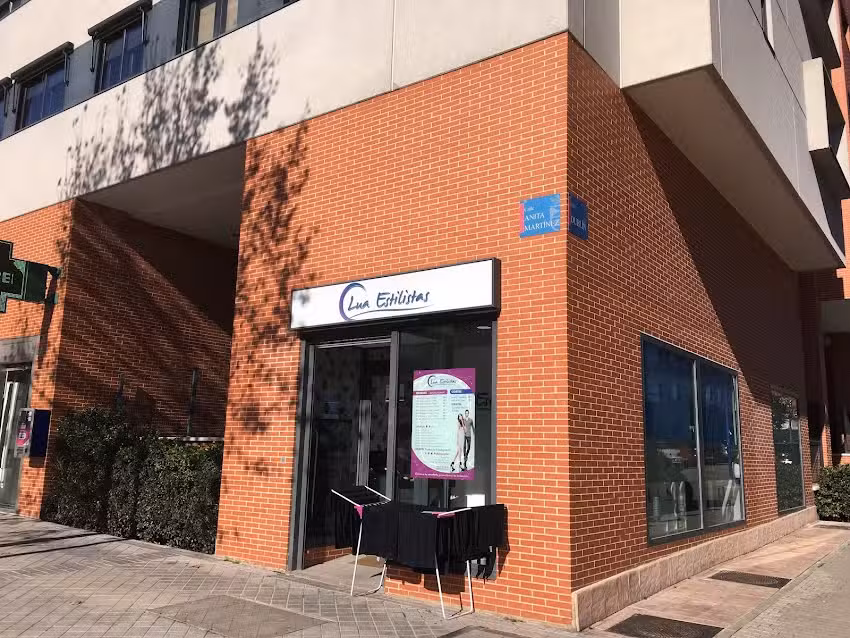 Lua Estilistas