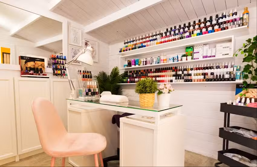 Macarena Reyes ⭐️ Centro Est&eacute;tica El Puerto Santa Mar&iacute;a