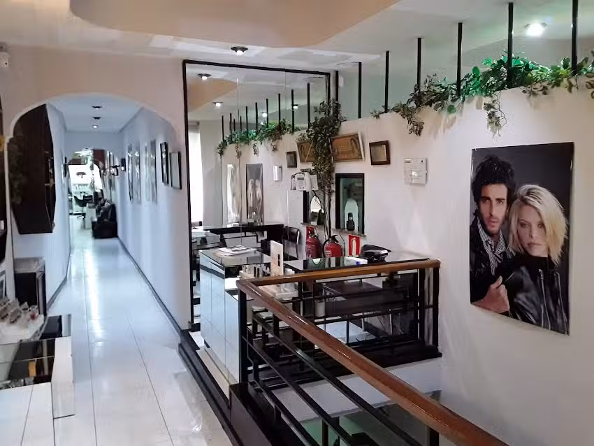 Macía’s Peluqueros SL