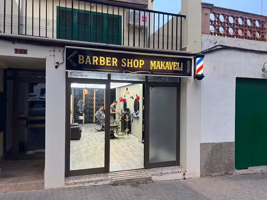 Makaveli barber shop
