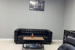 MAN´S CAVE