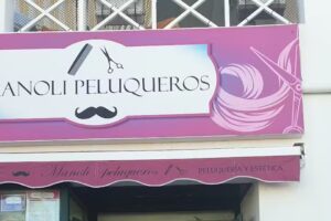 Manoli-peluqueros