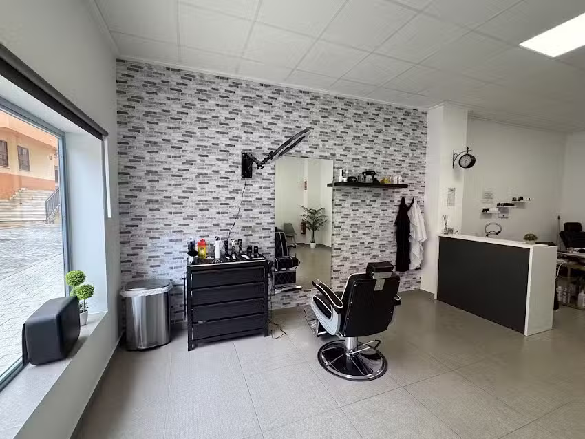 Manuel García Barber Studio