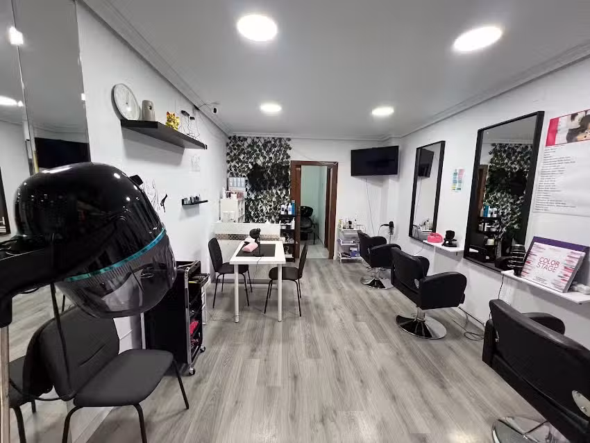María Peluquería unisex