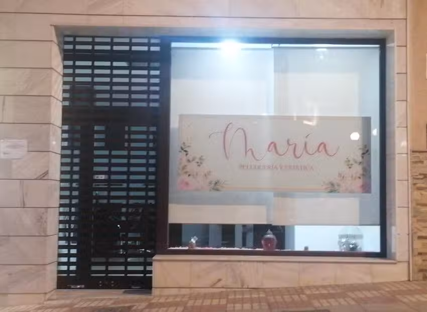 Mar&iacute;a, peluquer&iacute;a y est&eacute;tica