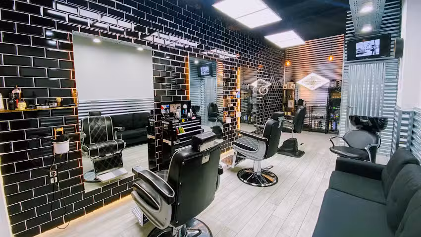 Maxi Manzano Barber Shop Peluquer&iacute;a De Caballeros