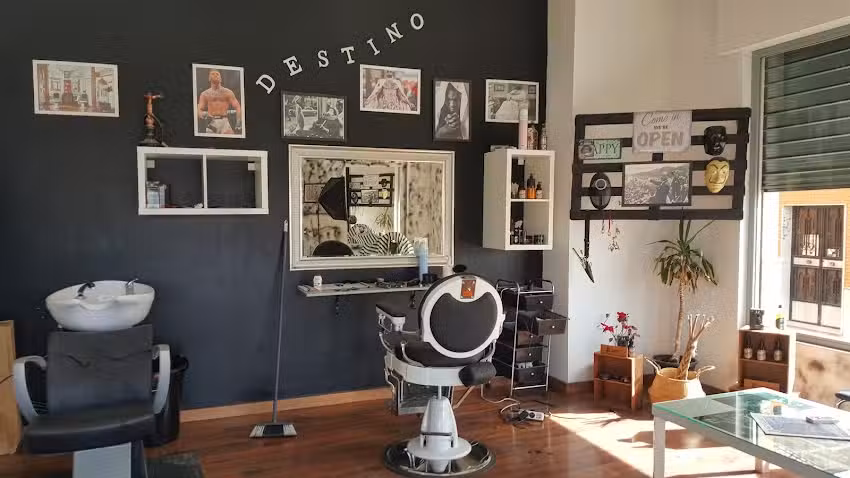 MÁXIMO BARBER