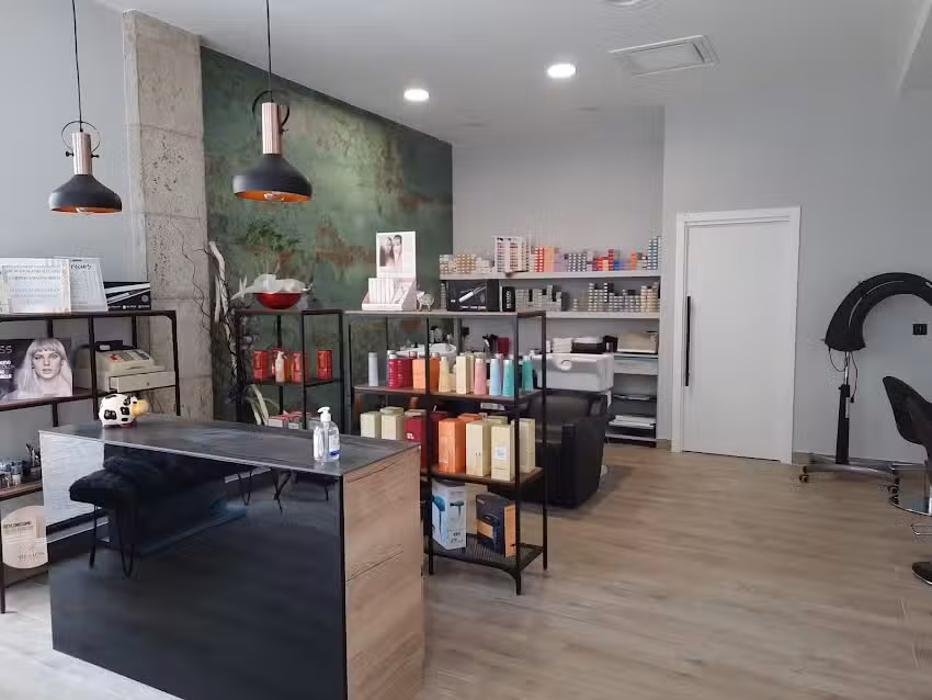 May Peluquer&iacute;a en Lasarte