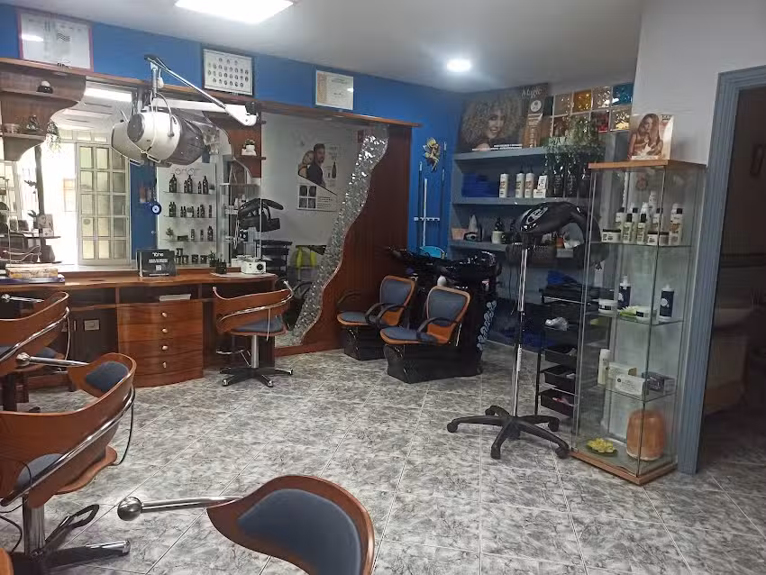 Mercedes D&iacute;az Peluquer&iacute;a