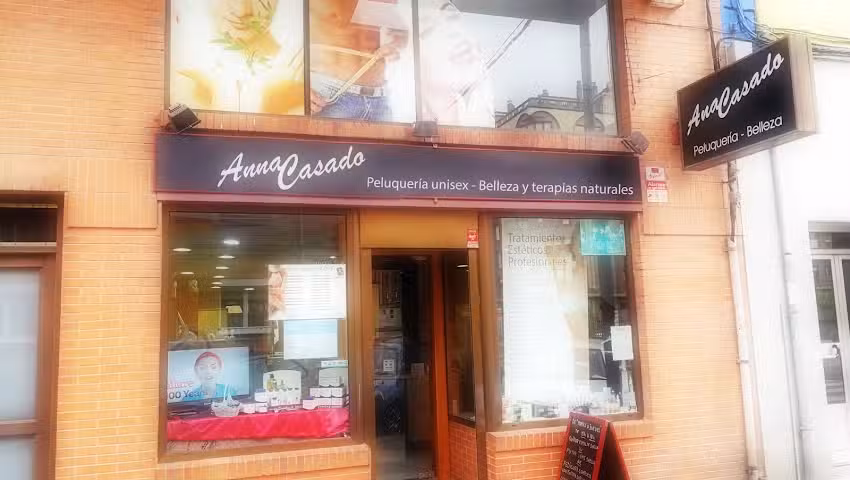 Mimitos Beauty and Care by Anna Casado