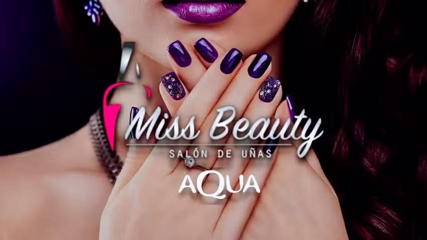 Miss beauty Aqua | U&ntilde;as & Pesta&ntilde;as
