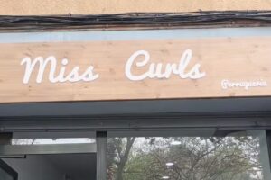 Miss Curls