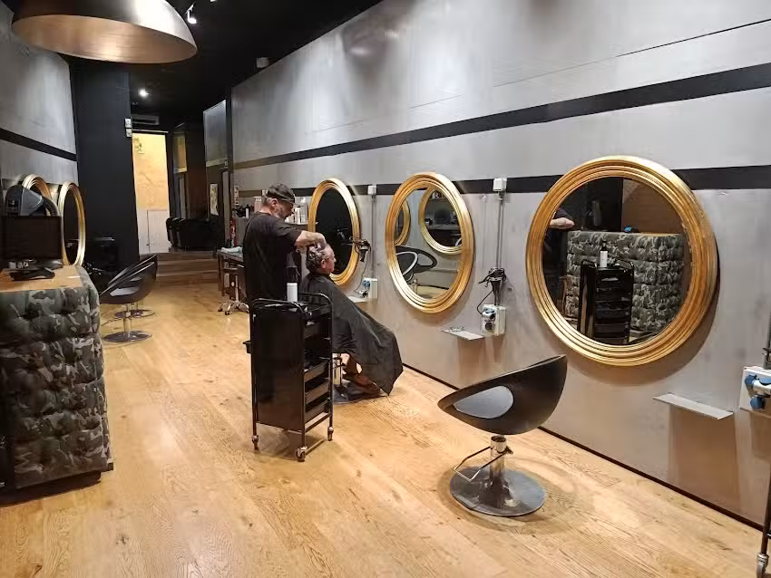 Momo Pelos