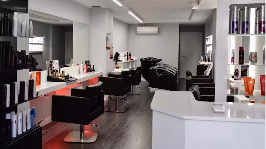 MÓNICA PORRES PELUQUERÍA & ESTÉTICA