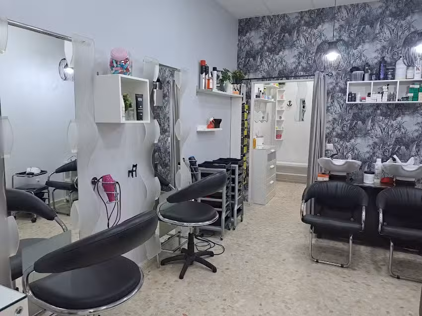 M&Oacute;NICA ROLD&Aacute;N PELUQUER&Iacute;A Y EST&Eacute;TICA