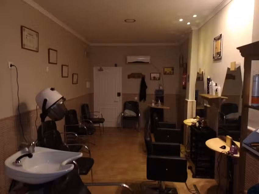 Nacho Peluquería Unisex