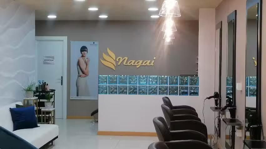 NAGAI PELUQUER&Iacute;A Premi&agrave; de Mar