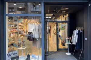 Naif concept store
