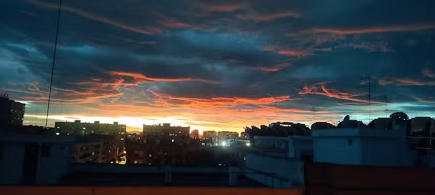 NANDO PELUQUEROS S.L.