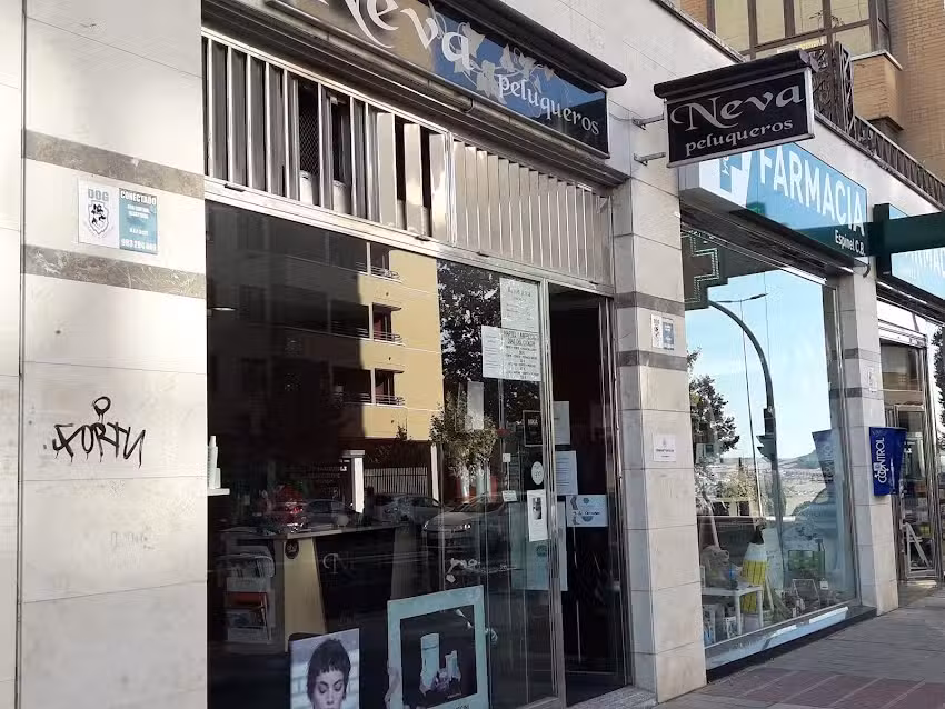 Neva Peluqueros