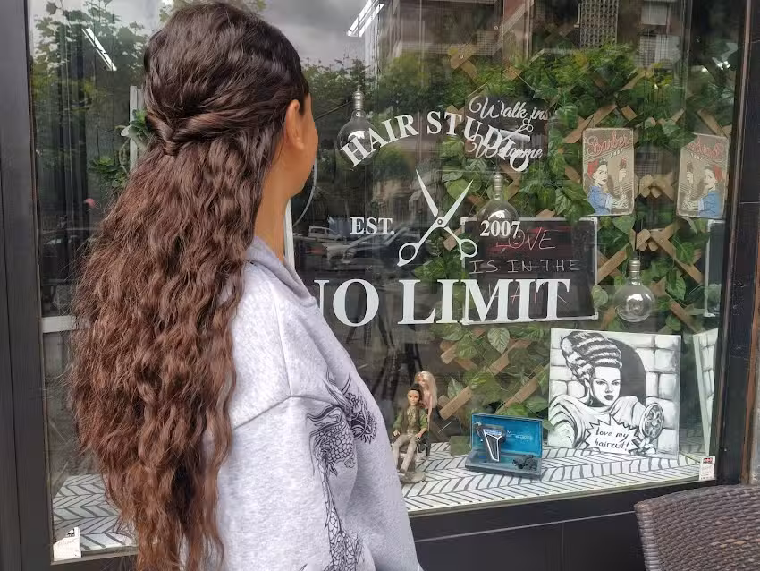 NO LIMIT HAIR STUDIO